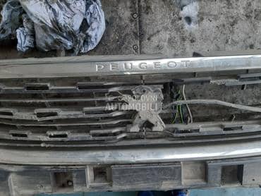 Hrom lajsna za Peugeot 301