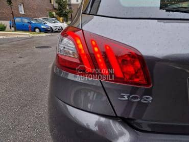 Stop svetlo za Peugeot 308 od 2013. do 2019. god.