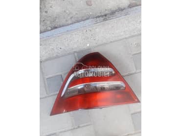 Levo stop svetlo za Mercedes Benz C 200