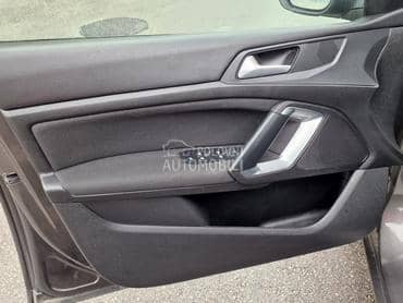 Tapac za Peugeot 308 od 2013. do 2020. god.