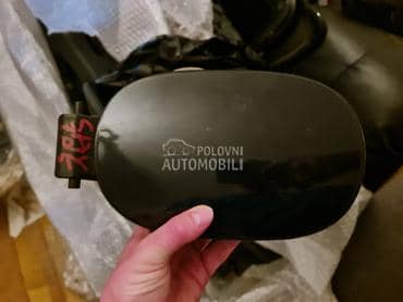 poklopac za Porsche Cayenne od 2011. do 2017. god.