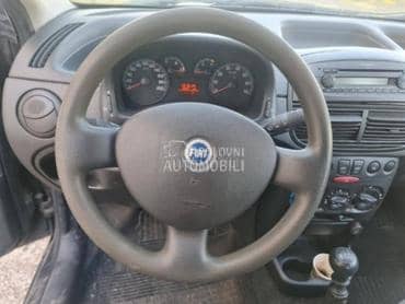 Fiat Punto -  kompletan auto u delovima