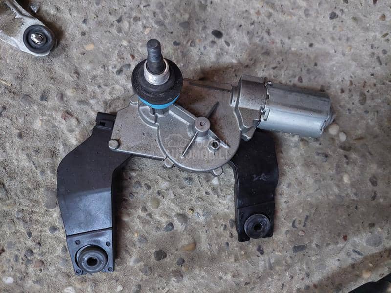 motor brisaca zadnji