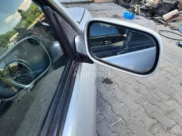 desni retrovizor za Subaru Impreza