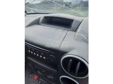 Bord na tabli za Citroen Berlingo od 2008. do 2017. god.