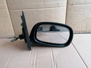 126.Suvozavec,desni retrovizor za Nissan Micra