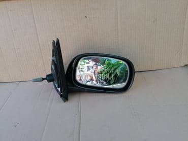 139.Suvozacev,desni retrovizor za Nissan Micra