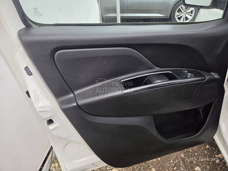 Fiat Doblo MAXI  N1  5 MESTA