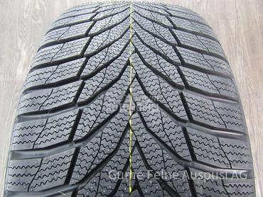 Nexen 215/55 R17 Zimska