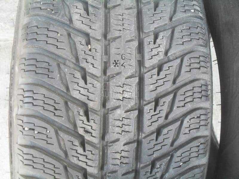 Nokian 225/65 R17 Zimska