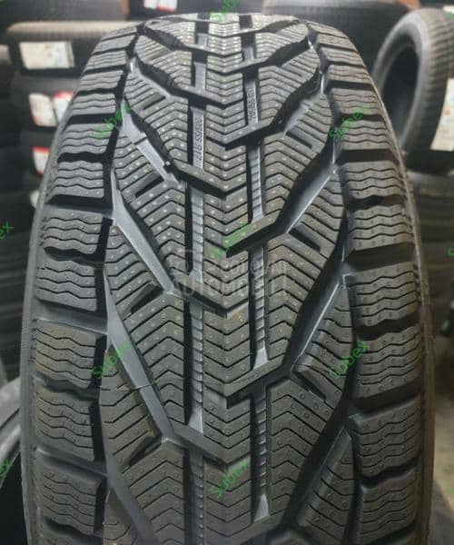 Taurus 235/55 R19 Zimska