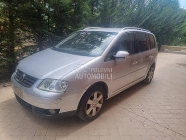 Volkswagen Touran -  kompletan auto u delovima