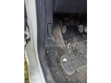 Ručka za haubu za Citroen Berlingo od 2008. do 2017. god.