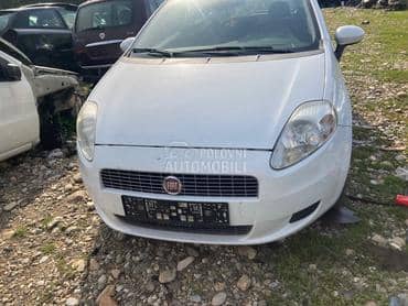 Fiat Grande Punto 2008. god. -  kompletan auto u delovima