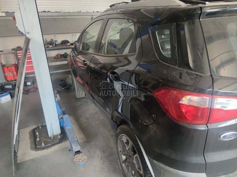 Ford EcoSport -  kompletan auto u delovima