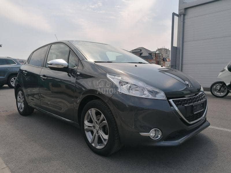 Peugeot 208 1.2 PureTech Style