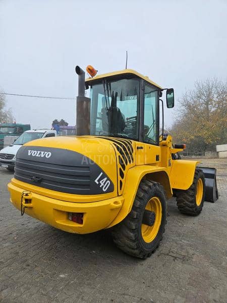 Volvo L 40