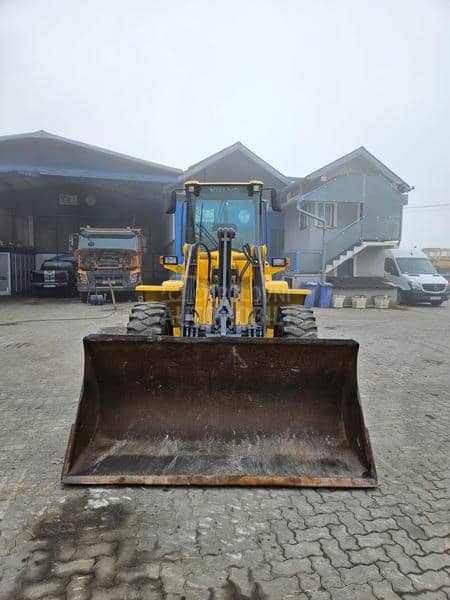 Volvo L 40