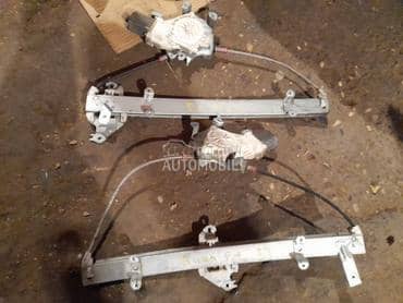 podizaci stakala za Nissan Micra od 2003. do 2010. god.