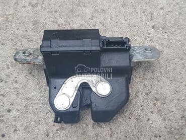 bravica na gepek vratima za Fiat Grande Punto