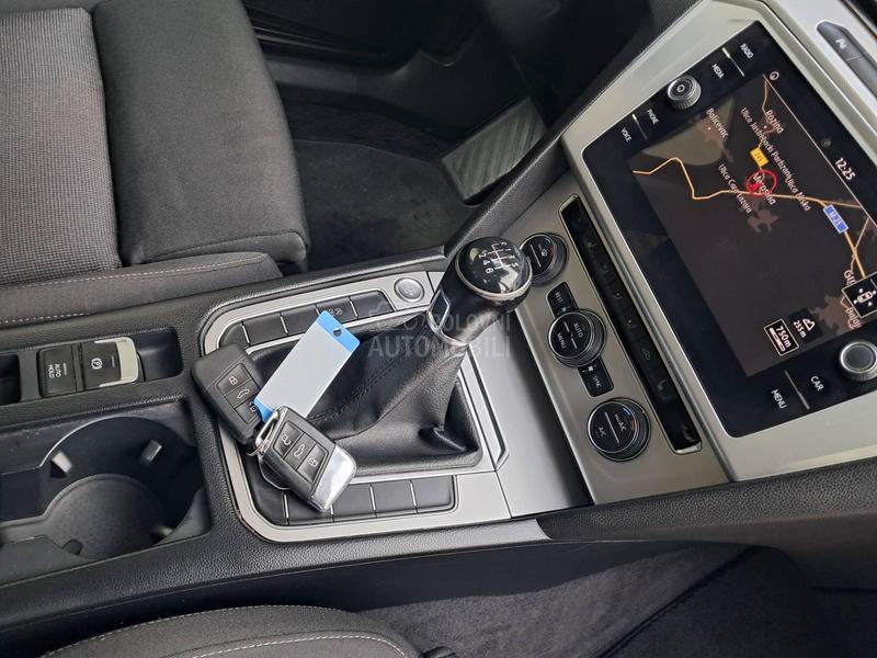 Volkswagen Passat B8 1,6 tdi iz nem acke