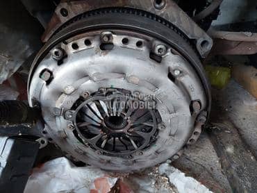 plivajući zamajac za Peugeot 407