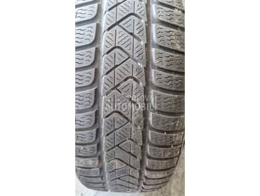 Pirelli 215/60 R16 Zimska