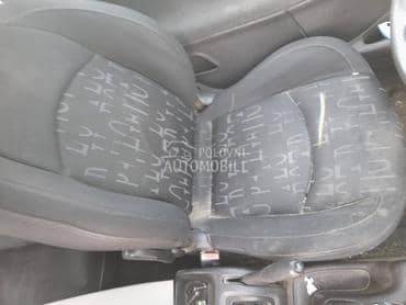 prednja sedista za Peugeot 206