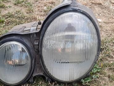 levi far za Mercedes Benz E Klasa od 1999. do 2002. god.