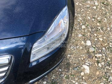desni far za Opel Insignia od 2009. do 2013. god.