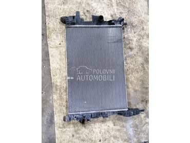 Hladnjak motora za Ford Focus od 2011. do 2017. god.