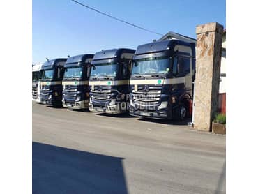 Mercedes Benz Actros 1845 Giga space