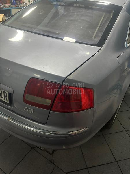 Audi A8 4E0 2006. god. -  kompletan auto u delovima