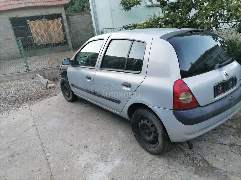 Renault Clio -  kompletan auto u delovima