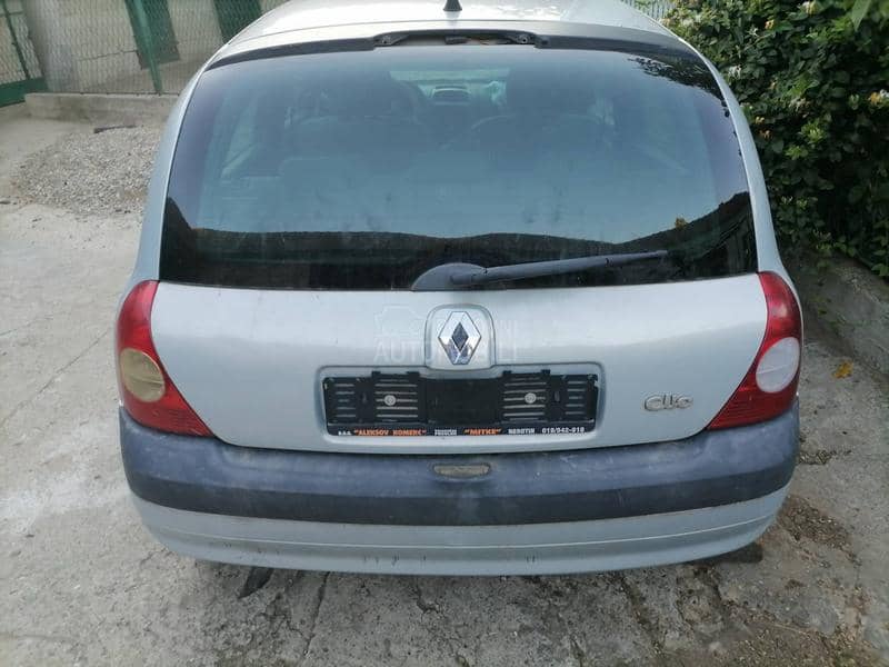 Renault Clio -  kompletan auto u delovima