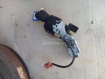 Kontakt brava za Citroen Berlingo od 2008. do 2017. god.