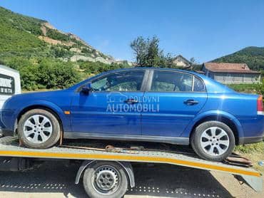 Opel Vectra C -  kompletan auto u delovima