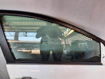 STAKLO za Toyota Prius