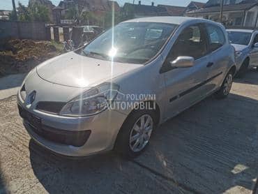 Renault Clio 2008. god. -  kompletan auto u delovima