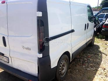 prednja vrata renault trafic