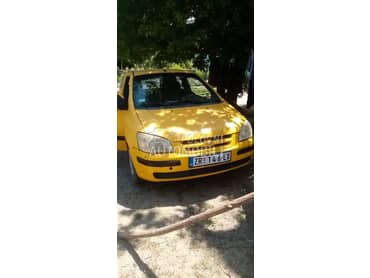Hyundai Getz -  kompletan auto u delovima