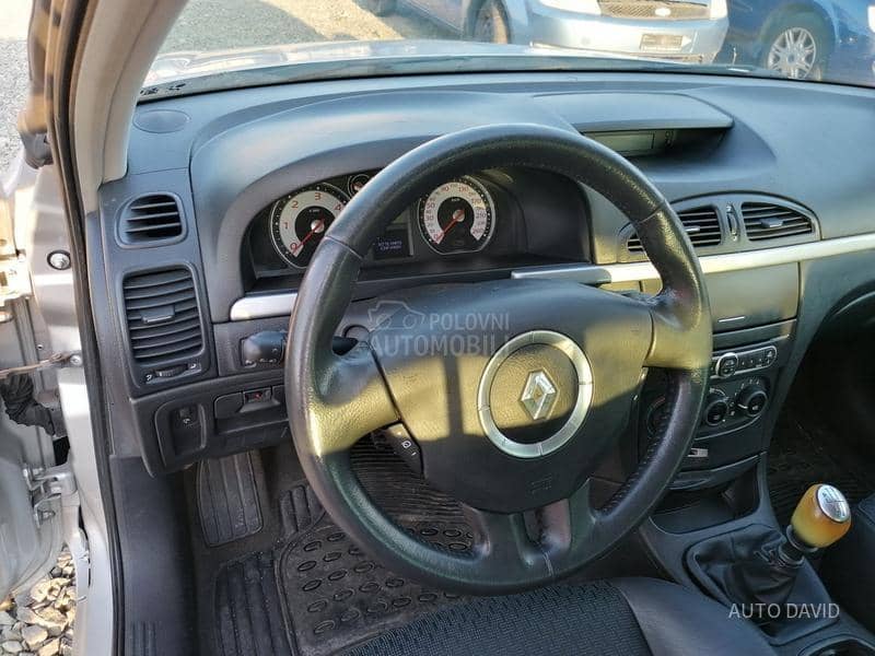 Renault Laguna 2.0 DCI CH