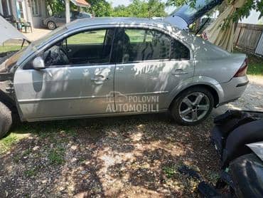 Ford Mondeo tddi 2001. god. -  kompletan auto u delovima