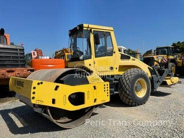 BOMAG BW 213 DH4 kompaktor