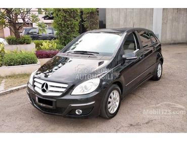 Delovi za Mercedes Benz B Klasa W245 2009. god.