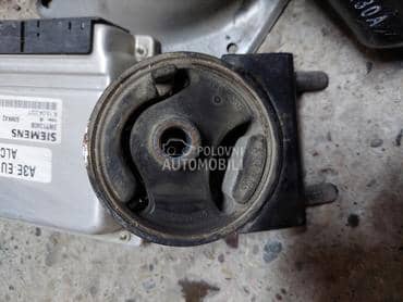 nosac motora zadnji za Kia Rio