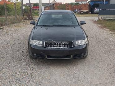 Audi A4 8E 2004. god. -  kompletan auto u delovima