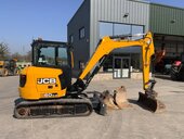 JCB 60C2