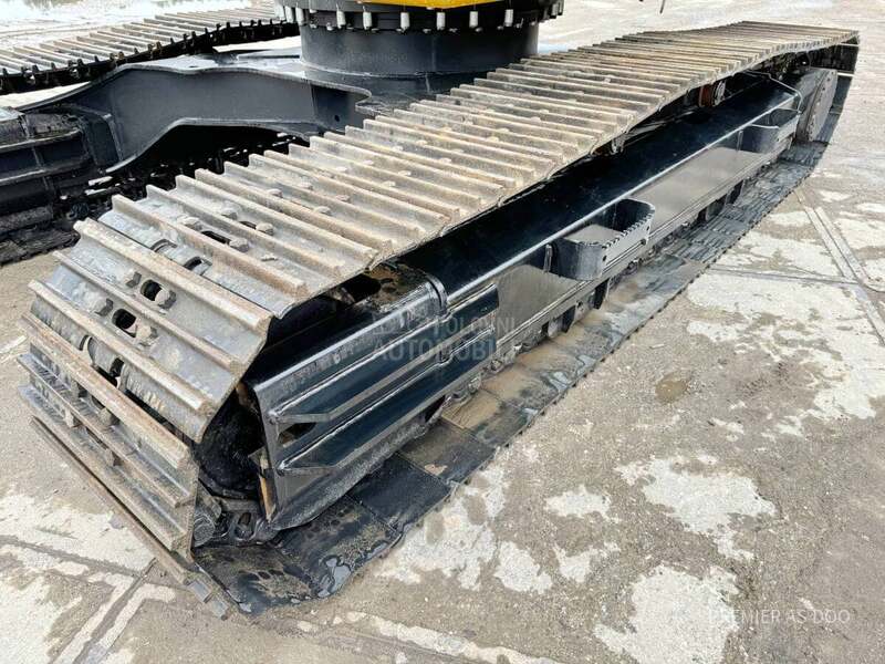 JCB 215LC