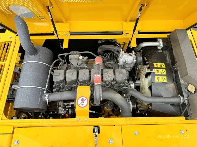 JCB 215LC